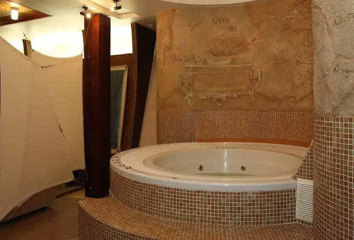 Columbus 2* أوديسا